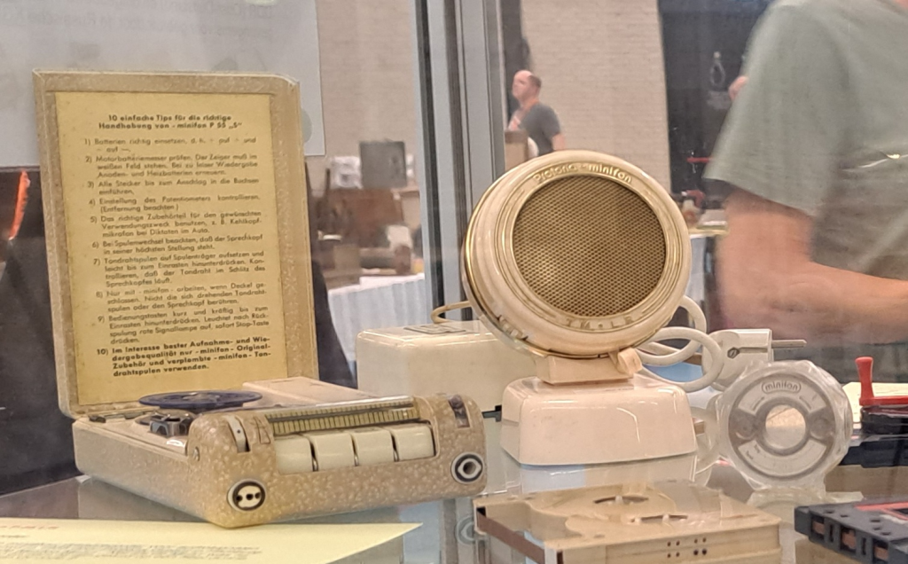 Zondag 15 oktober 2023 Radio Beurs Show in Gemeenschapshuis Heksenberg-Heerlen